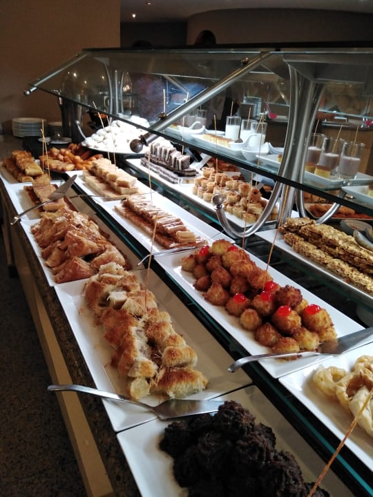 Gastro Three Corners Equinox Beach Resort