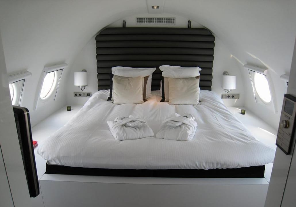 Bedroom Hotel Suites Vliegtuigsuite