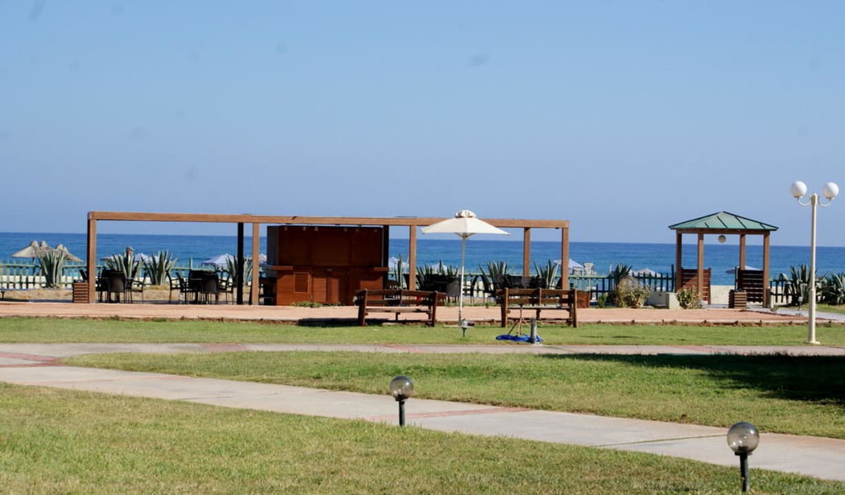 Droga na plaże Bella Beach Hotel