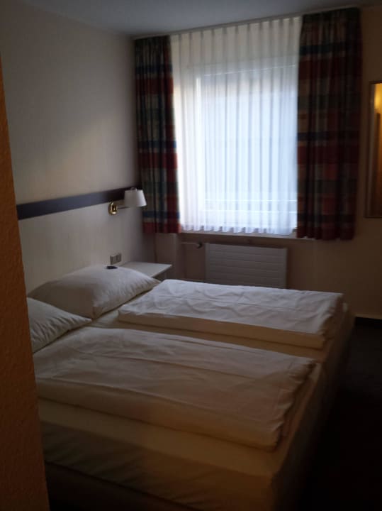Zimmer 02 City Partner Central Hotel