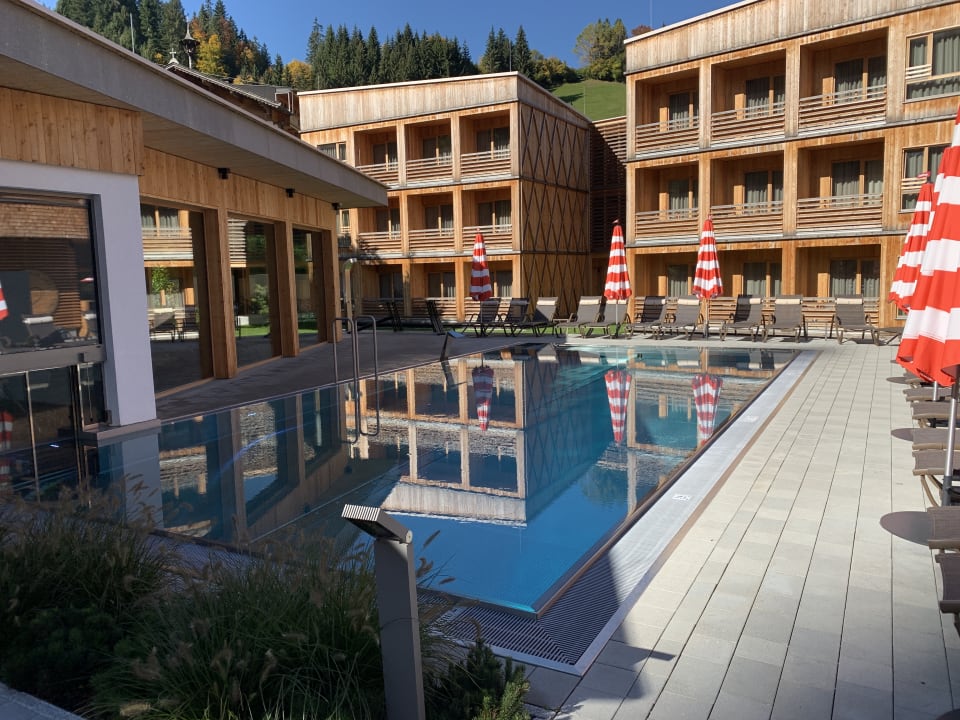 Pool Tirol Lodge