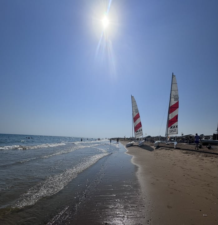 Strand Jacaranda Luxury Resort