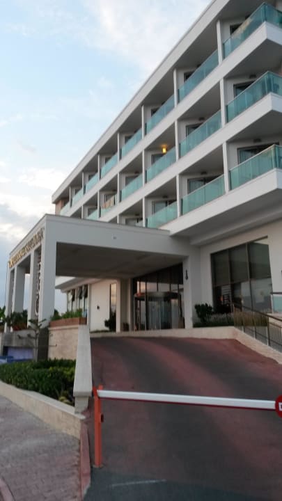 Zufahrt zum Hotel Linda Sunny Beach Hotel & Spa