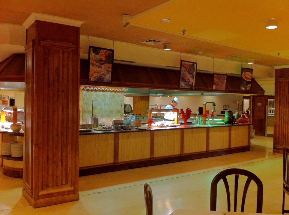 Hier wurde Fisch und Fleisch frisch gegrillt Melia La Palma Hotel