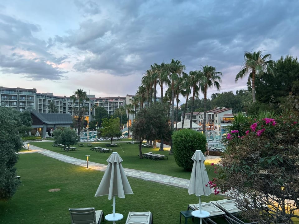 Gartenanlage Arum Barut Collection