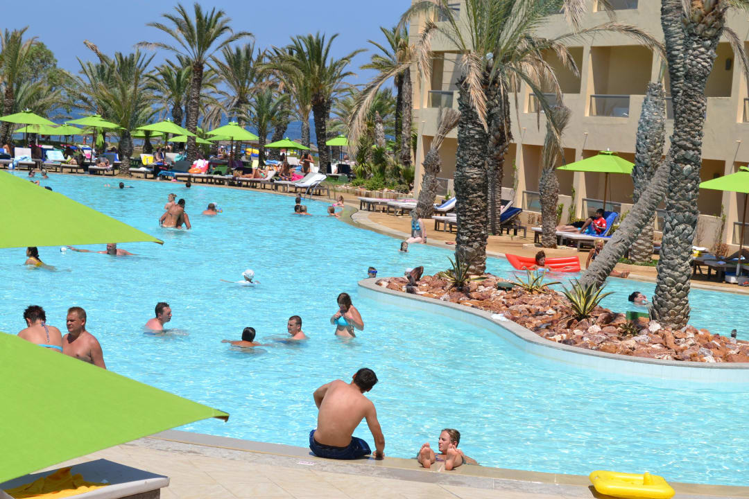 Bazén Hotel Rosa Beach