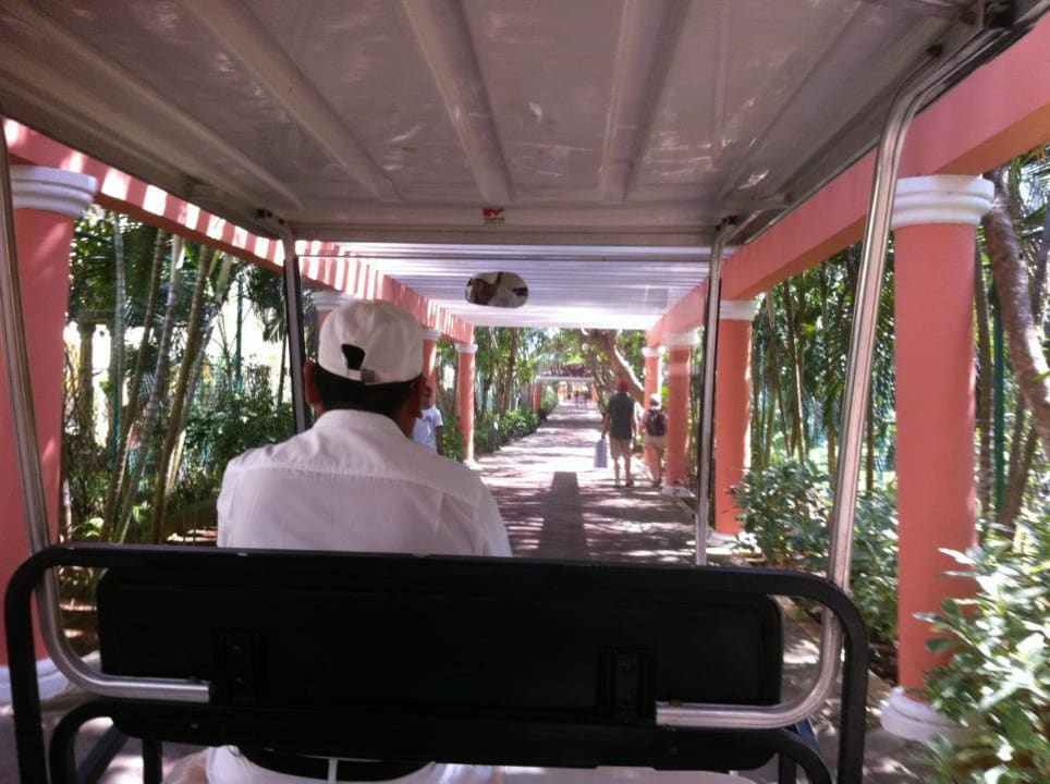 Golfcaddy zum Strand Hotel Riu Tequila