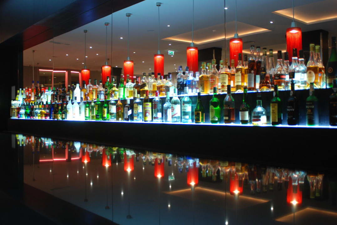 Bar gut gefüllt Hotel Vila Galé Lagos