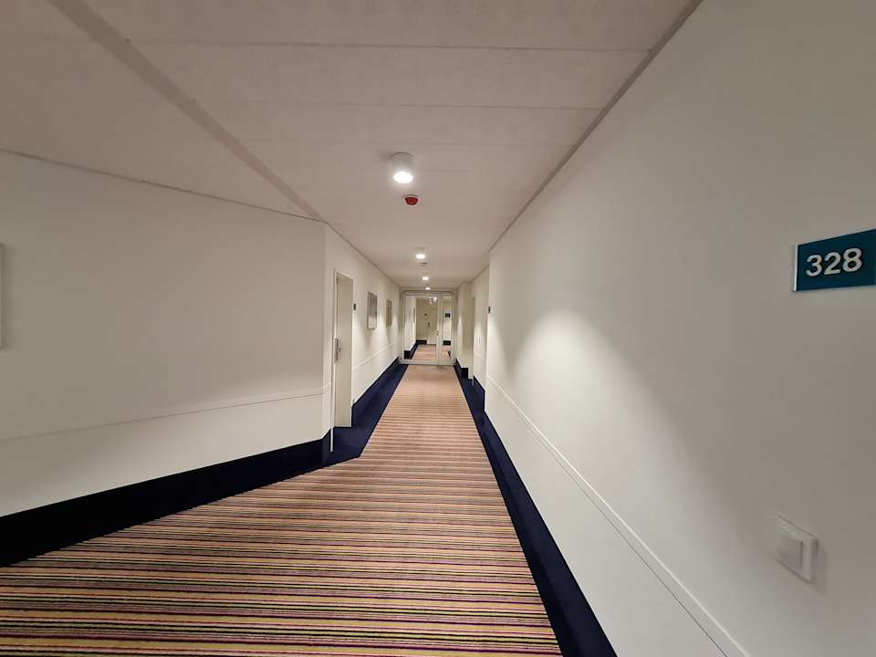 Zimmer H+ Hotel Köln Hürth