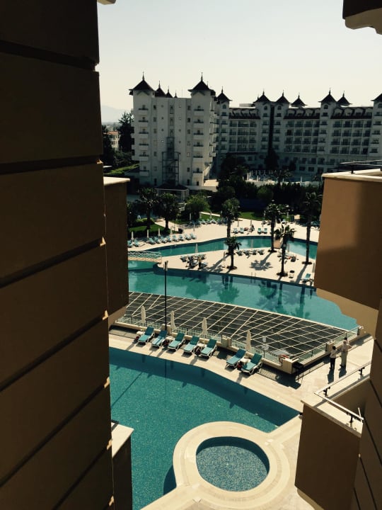 Pool Side Mare Resort & Spa