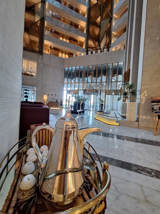 Lobby Al Bandar Rotana - Creek