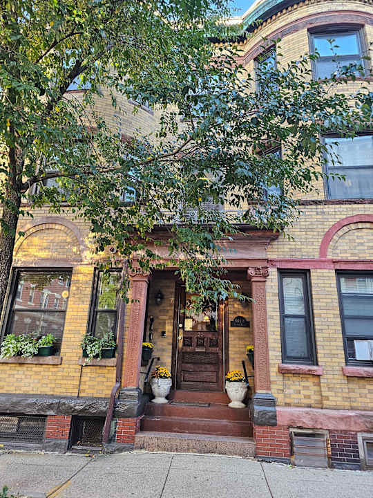 Außenansicht Oasis Guest House