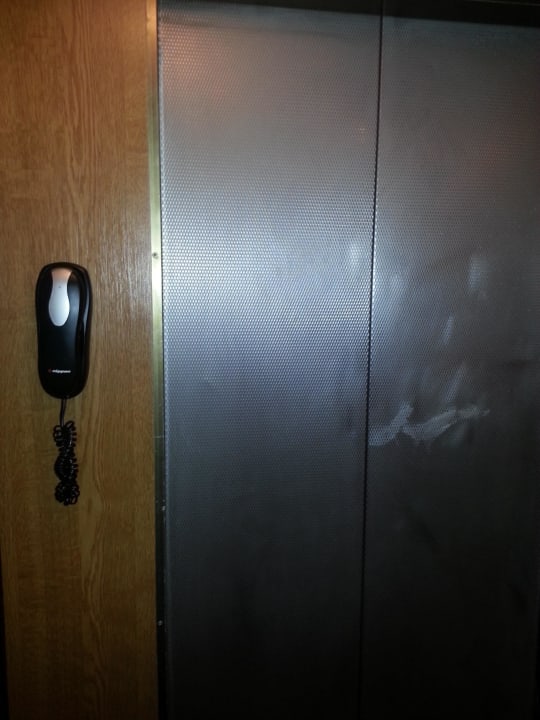 Elevator Sol Cosmopolitan Rhodes