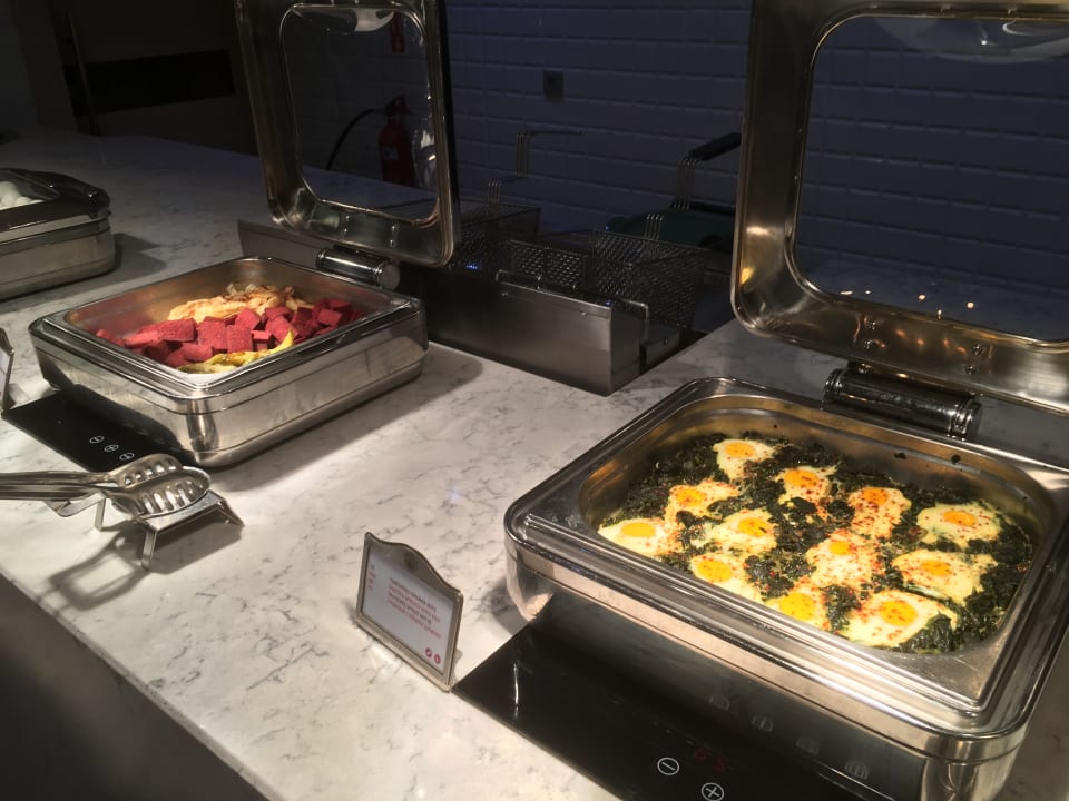 Gastro Acanthus Cennet Barut Collection