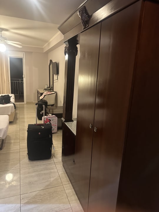 Zimmer Sandy Beach Resort