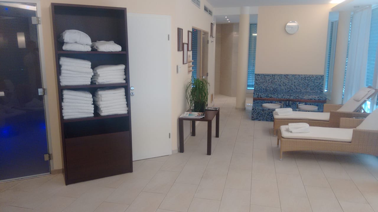 Der Wellnessbereich Hotel Vier Jahreszeiten Starnberg