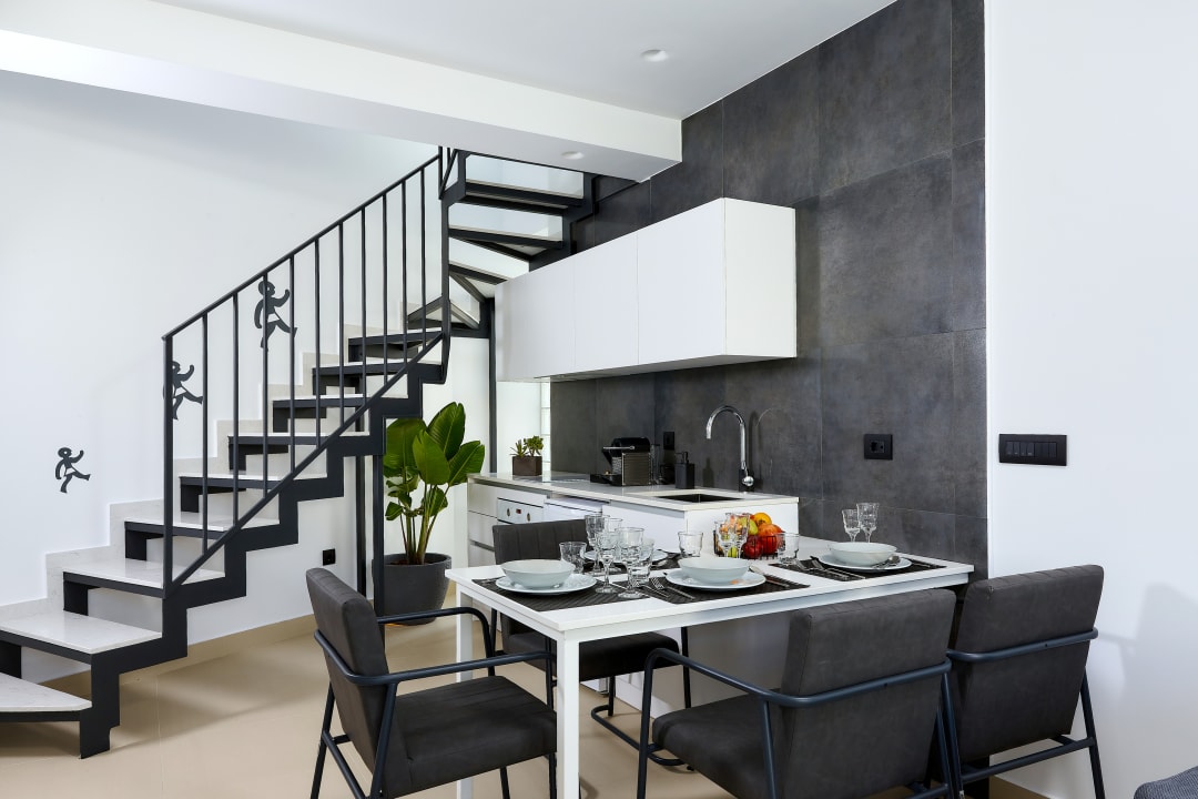 Zimmer City Lion by Semavί