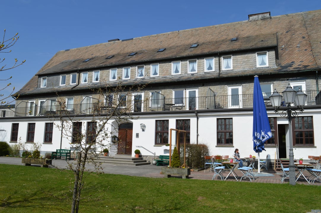 Eingang ins Hotel Berghotel Hoher Knochen