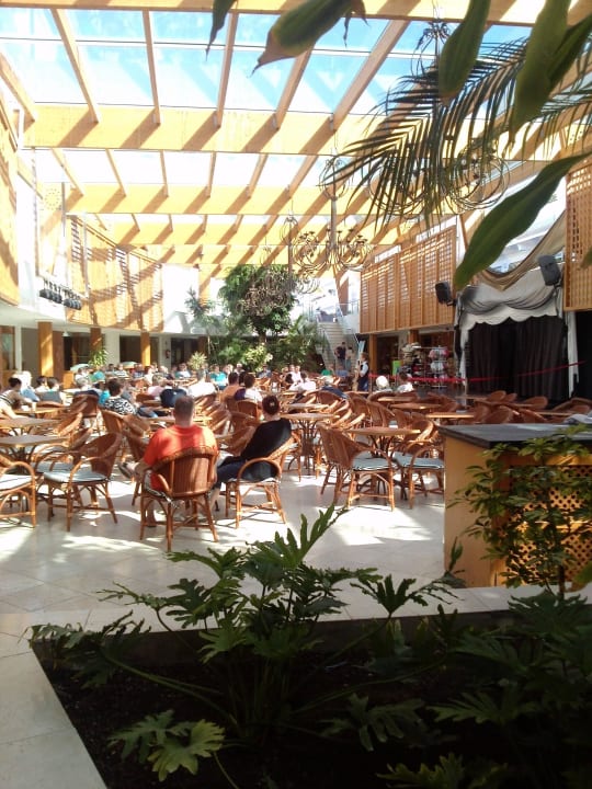 Plaza für Animation und Treffen allsun App.-Hotel Barlovento