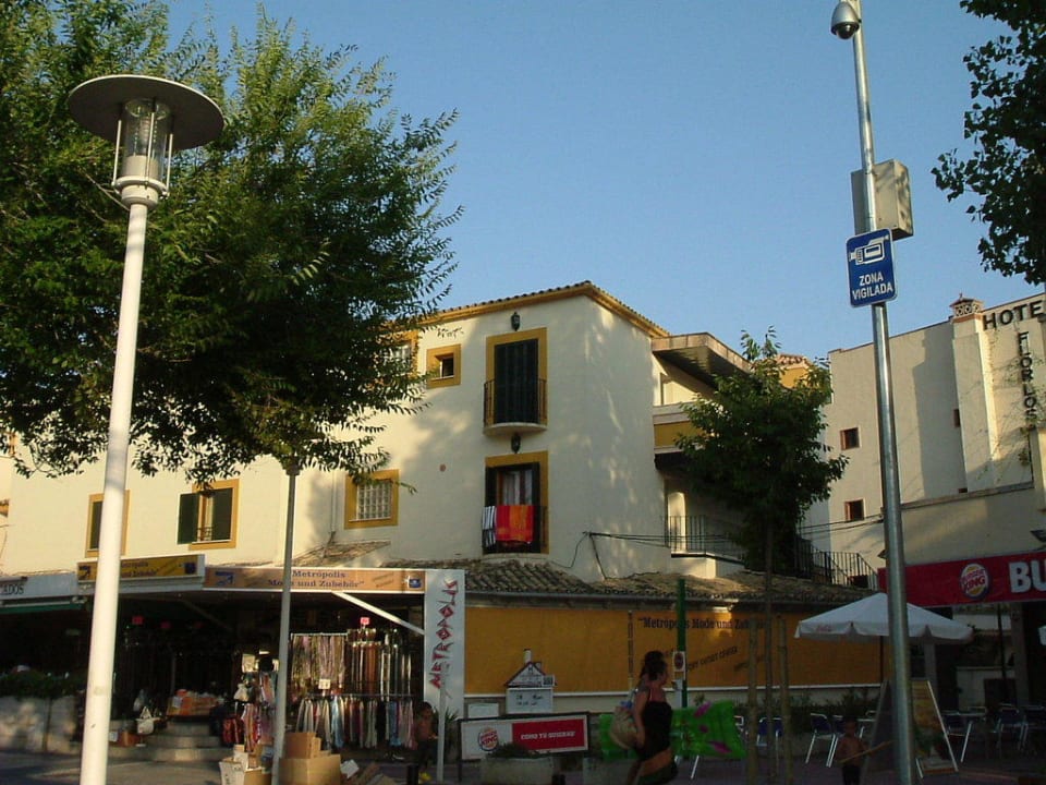 Hotel von der Sicht des Boulevard FLOR los Almendros Hotel