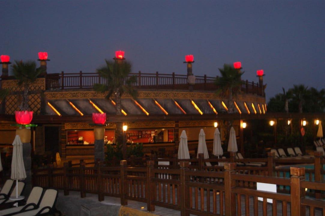 Amphi Bar Hotel Royal Dragon