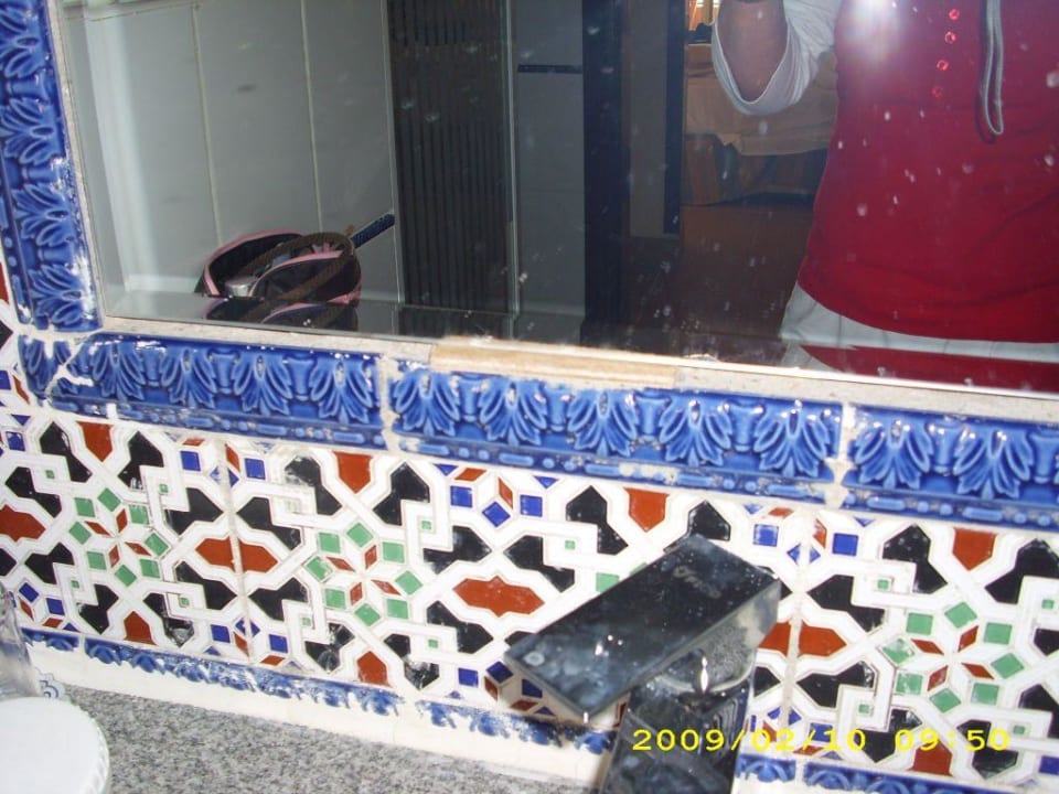 Sauber eingeputzt, Holzkeil bitte nicht entfernen Stella Beach Resort & Spa Makadi Bay