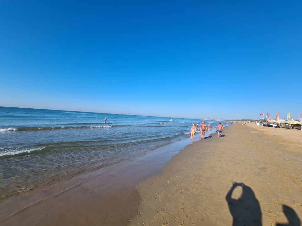 Strand Dream World Aqua Hotel