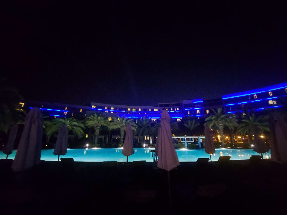 Pool Rixos The Palm Hotel & Suites