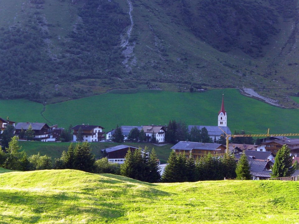 Blick über Galtür Frühstückspension & Apart Haus Preiniger