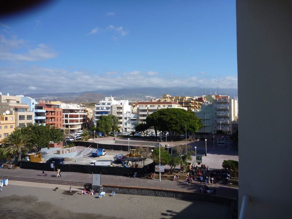 Ausblick Landseite (nach rechts) Hotel Medano
