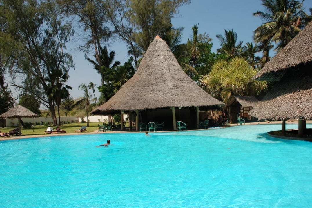 Poolansicht Neptune Paradise Beach Resort & Spa