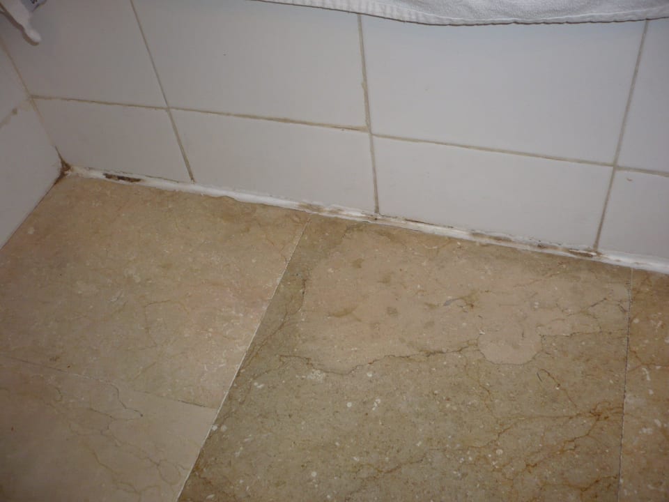 Schimmel im Bad - Dusche/Wanne Hotel Zafiro Alzinar Mar