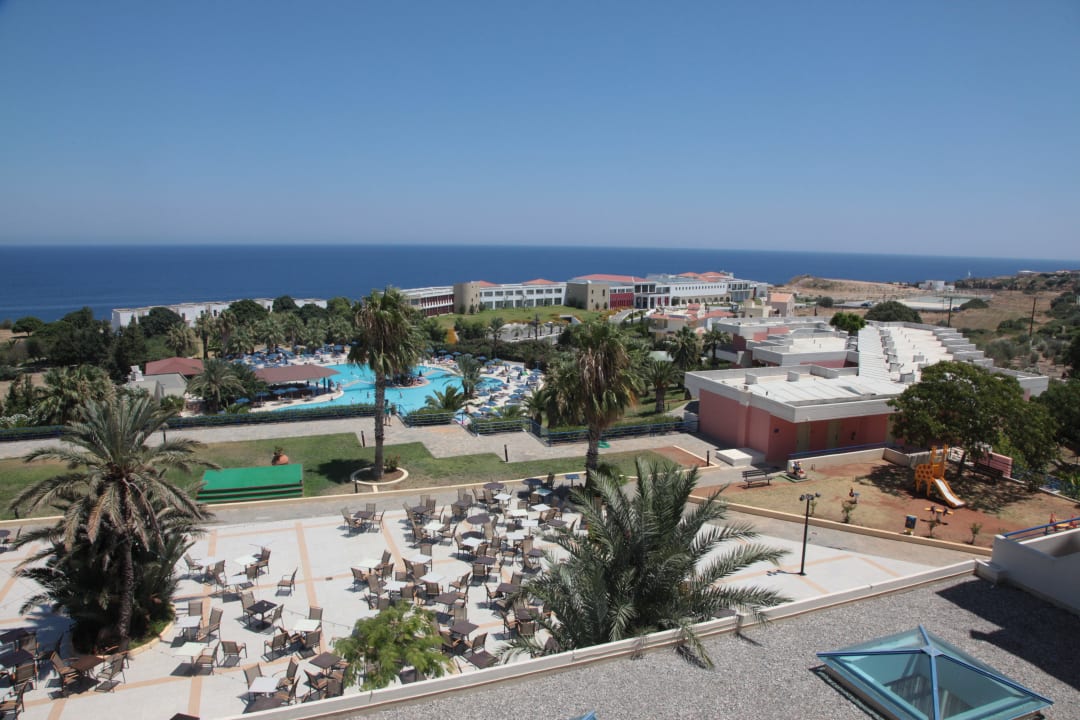 Ausblick zum Meer Kresten Palace Hotel
