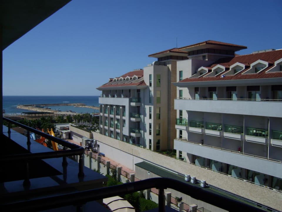 Ausblick aus Zimmer 3411 Aydinbey Kings Palace & Spa