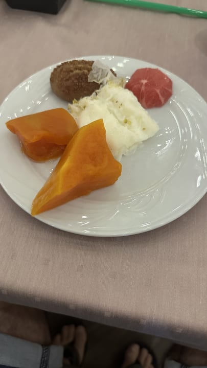 Gastro Saturn Palace Resort Hotel