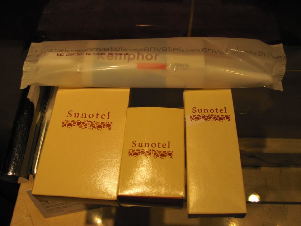 Bad - give - aways ( siehe Beschreibung ) . Hotel Luze Castellana