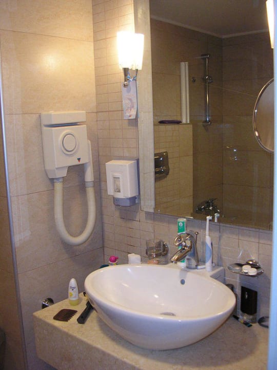 Bad Hotel Calypso Beach