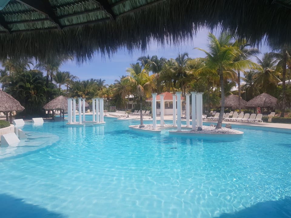 Pool Meliá Caribe Beach Resort-All Inclusive