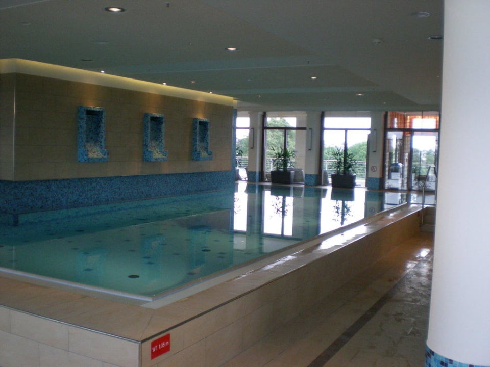 Der Pool ATLANTIC Hotel Wilhelmshaven