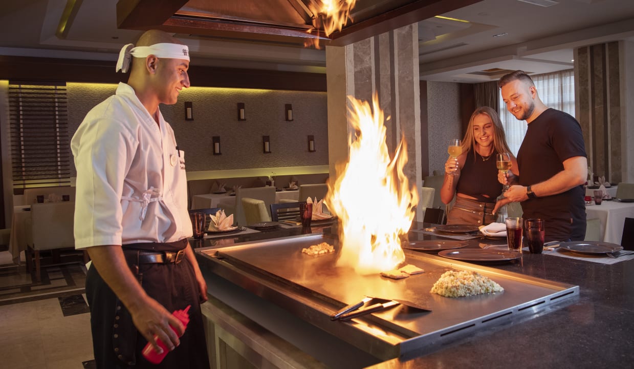 Gastro Premier Le Reve Hotel & Spa