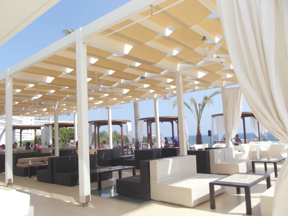 Bar Napa Mermaid Hotel & Suites