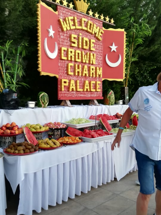 Gastro Well Palace Side