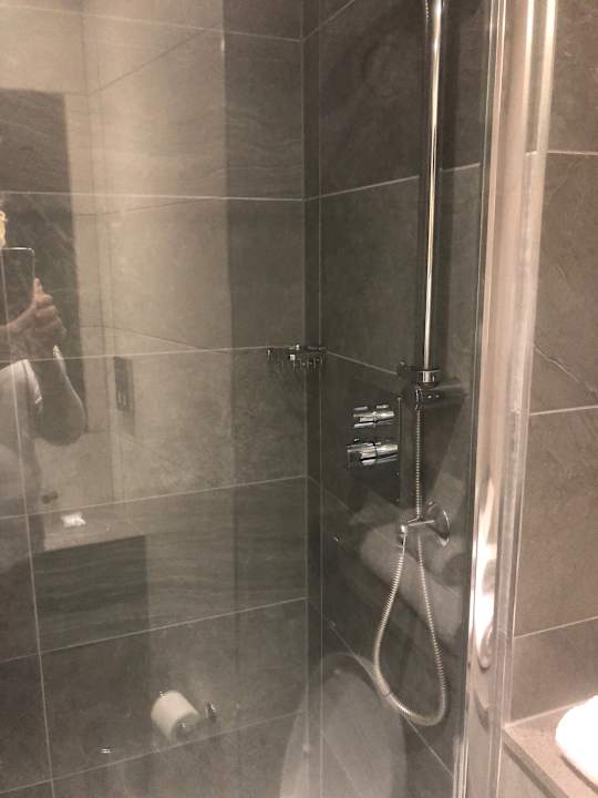 Zimmer Maldron Hotel Dublin Airport