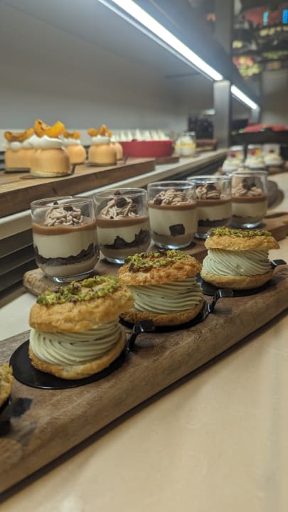 Gastro The Royal Senses Resort, Curio Collection by Hilton