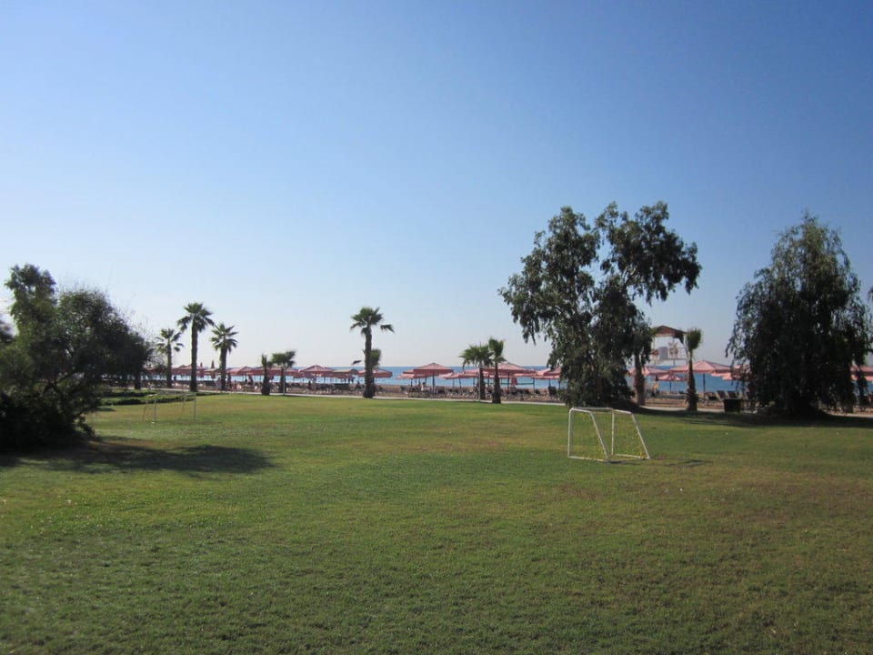 Fussballplatz / Strandblick Ali Bey Resort Sorgun