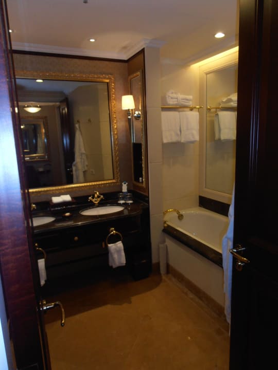 Bad Hotel Grand Central Shanghai