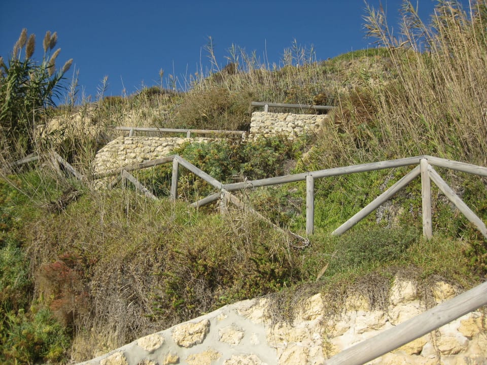 Weg zum Strand Garbi Costa Luz