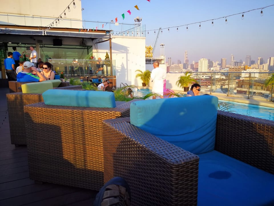 Am Abend manchmal Live Musik. Bequem. Gut zum Relaxen Hotel Royal Bangkok