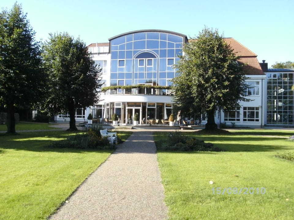 Seehotel Rückansicht Seehotel Großherzog von Mecklenburg