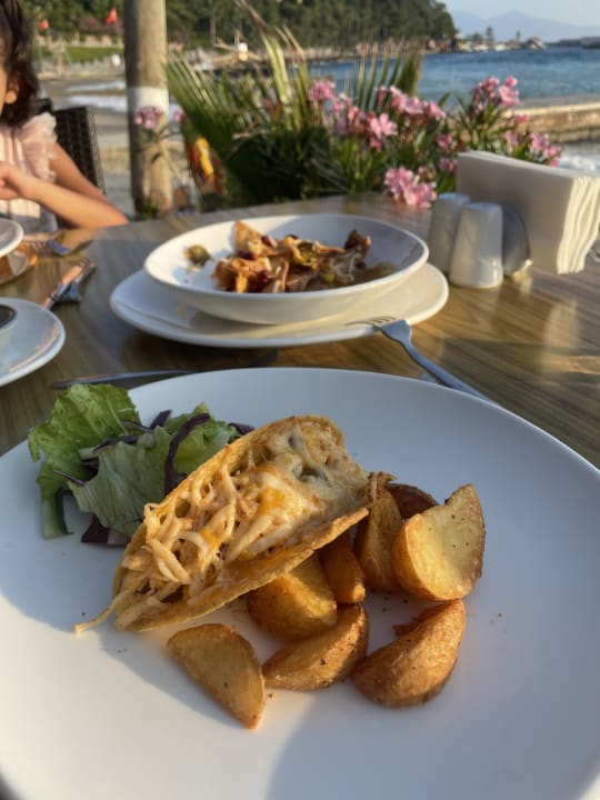 Gastro Hotel Pine Bay Holiday Resort